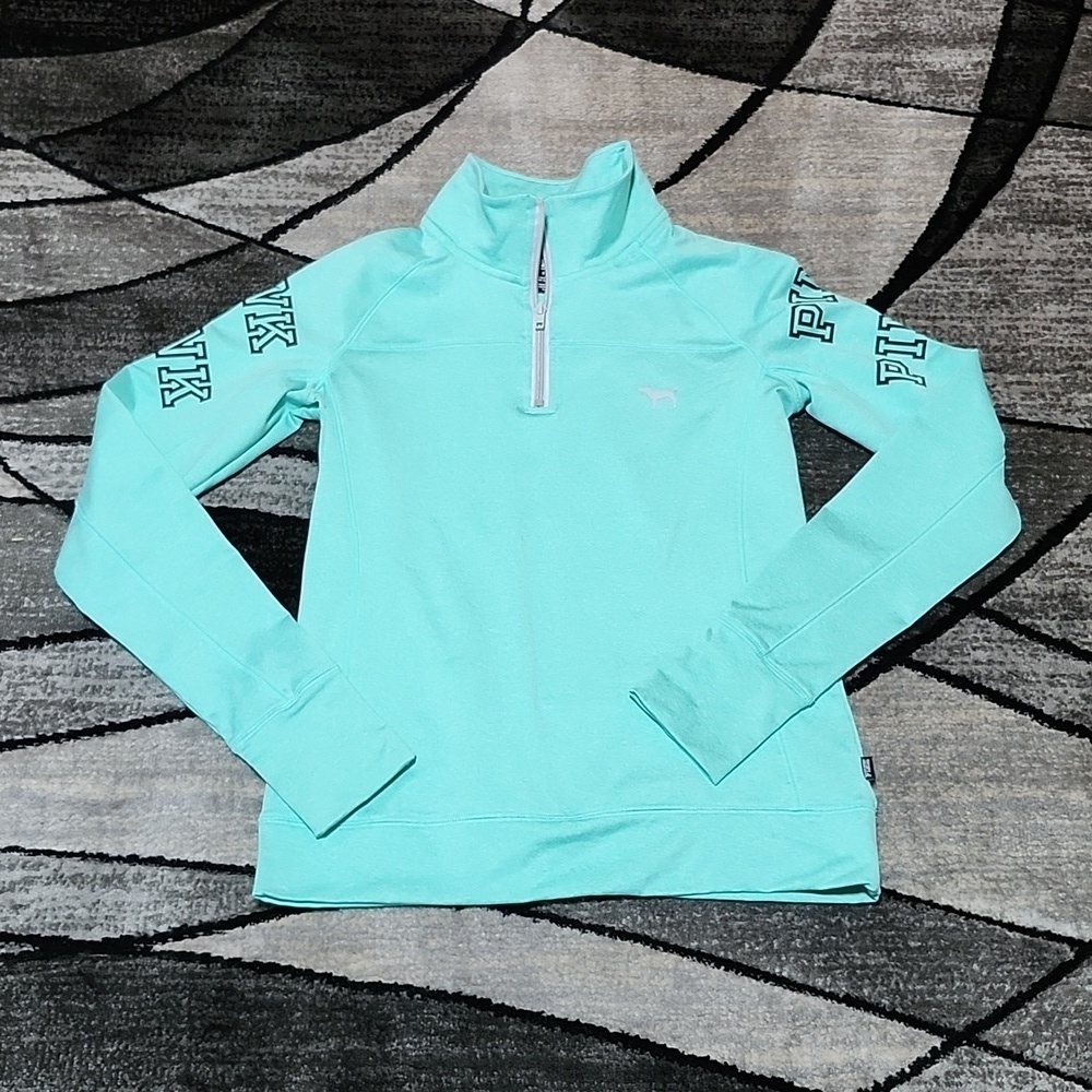 VINTAGE VS PINK ULTIMATE QUARTER-ZIP THUMB-HOLE REFLECTIVE DOG LOGO SHIR…